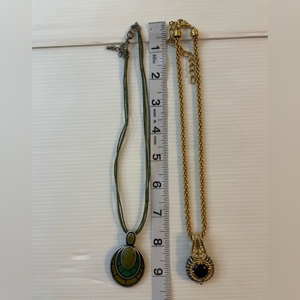 Lia Sophia & Premier Designs Modern/Vintage Necklace Bundle Gold/Black & Green - Picture 5 of 7